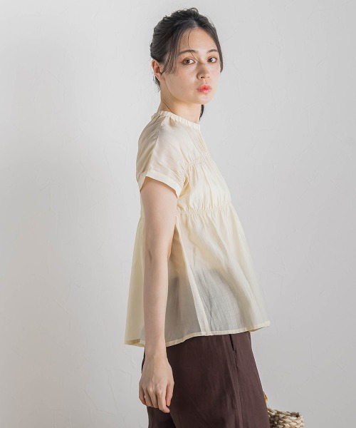 Droite lautreamont(ドロワットロートレアモン)の「【WEB限定】シルキーシャーリングブラウス≪手洗い可能≫(シャツ/ブラウス・レディース・オフホワイト/ブラウン/ブラック・M)」の5枚目の写真