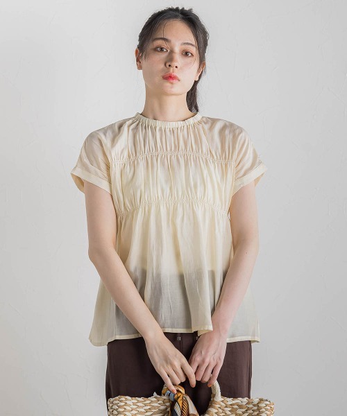 Droite lautreamont(ドロワットロートレアモン)の「【WEB限定】シルキーシャーリングブラウス≪手洗い可能≫(シャツ/ブラウス・レディース・オフホワイト/ブラウン/ブラック・M)」の4枚目の写真