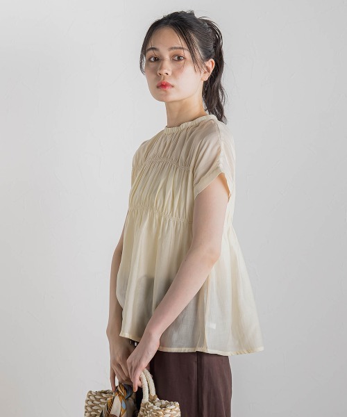 Droite lautreamont(ドロワットロートレアモン)の「【WEB限定】シルキーシャーリングブラウス≪手洗い可能≫(シャツ/ブラウス・レディース・オフホワイト/ブラウン/ブラック・M)」の6枚目の写真