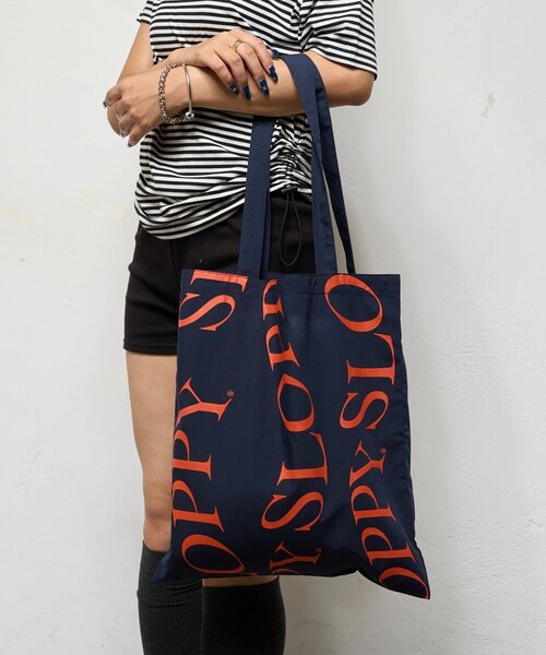 WHO'S WHO gallery（フーズフーギャラリー）の「【SLOPPY/スロッピー】ロゴトート（トートバッグ・レディース・ネイビー/ブラック/イエロー/レッド/ブラウン/ブルー/カーキ/ブラウン系その他/ブラック系その他/グリーン/ホワイト・FREE）」の8枚目の写真