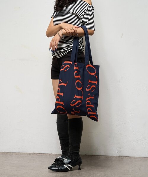 WHO'S WHO gallery（フーズフーギャラリー）の「【SLOPPY/スロッピー】ロゴトート（トートバッグ・レディース・ネイビー/ブラック/イエロー/レッド/ブラウン/ブルー/カーキ/ブラウン系その他/ブラック系その他/グリーン/ホワイト・FREE）」の21枚目の写真