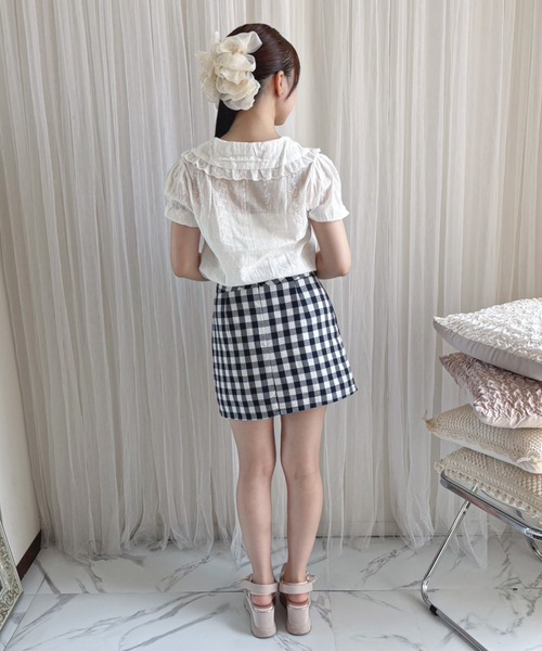 frunco（フランコ）の「【ZOZO限定】襟付きローズボタンブラウス（シャツ/ブラウス・レディース・ホワイト・MEDIUM）」の7枚目の写真