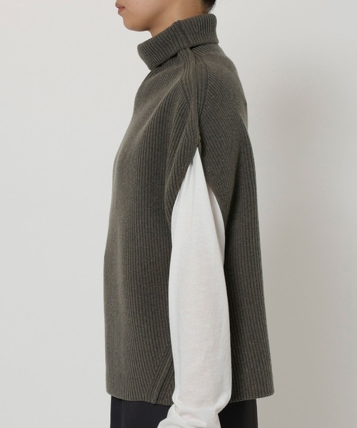 BABYLONE(バビロン)の「ハイネックアゼポンチョ(ベスト・レディース・チャコール/オフホワイト・フリー)」の12枚目の写真