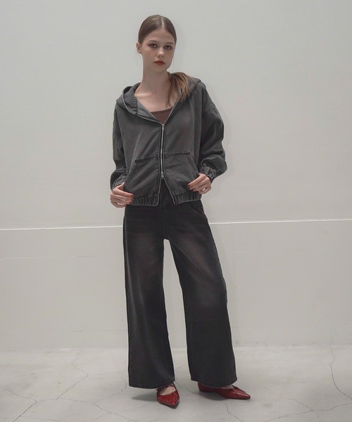 Mirette（ミレット）の「ヴィンテージライクデニムフーディー / Vintage Washed Denim Hoodie（パーカー・レディース・ブルー/ブラック・FREE）」の10枚目の写真
