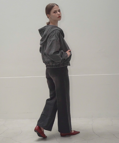 Mirette（ミレット）の「ヴィンテージライクデニムフーディー / Vintage Washed Denim Hoodie（パーカー・レディース・ブルー/ブラック・FREE）」の13枚目の写真