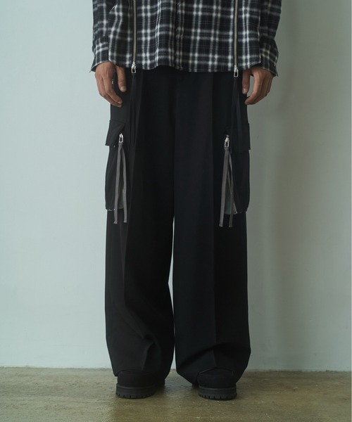 PHILTHEORY(フィルセオリー)の「String cargo slacks / ストリングカーゴスラックス(カーゴパンツ・メンズ・ブラック系/ブラック・3/2/1)」の3枚目の写真