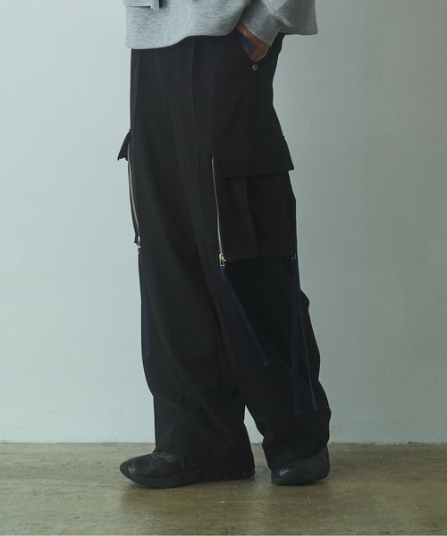 PHILTHEORY(フィルセオリー)の「String cargo slacks / ストリングカーゴスラックス(カーゴパンツ・メンズ・ブラック系/ブラック・3/2/1)」の11枚目の写真