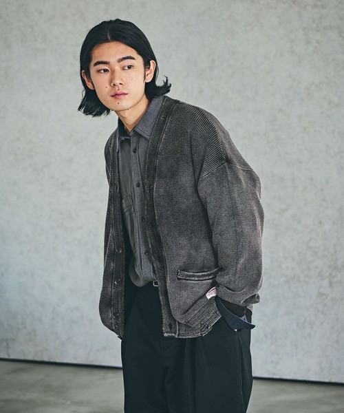 BAYFLOW(ベイフロー)の「フェードニットカーディガン(カーディガン/ボレロ・メンズ・ベージュ/ブルー/チャコール・MEDIUM/LARGE)」の1枚目の写真