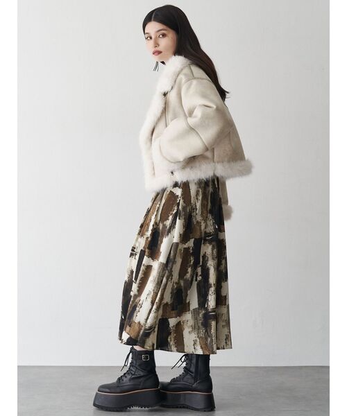 MURUAムートンコート ショートジャケット ブラック/ベージュ ショートエアリーフェイクムートンジャケット｜ムルーア（MURUA）公式