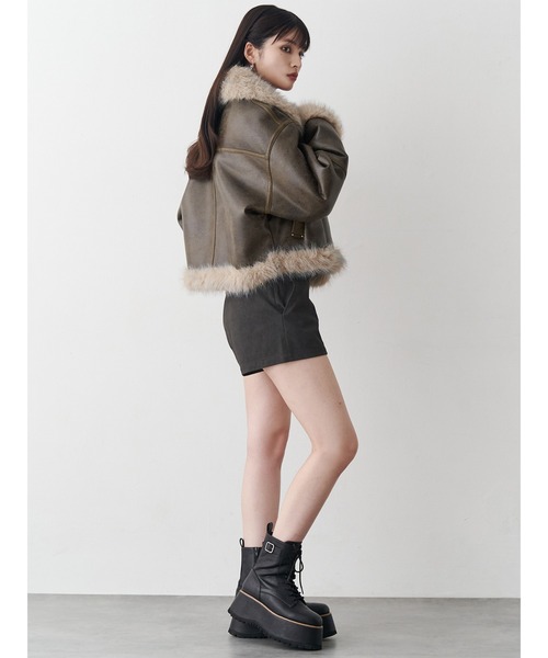 アンイーブンショートフェイクムートンジャケット（ムートン