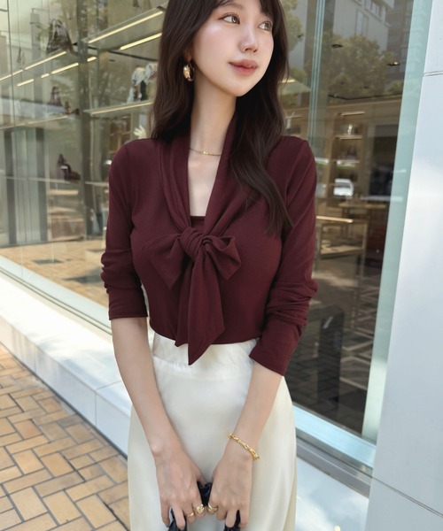 CHARME BY MICOLA(シャルムバイミコラ)の「今年っぽい♪リボンネクタイトップス(Tシャツ/カットソー・レディース・ブラック/バーガンディー/ホワイト・FREE)」の6枚目の写真