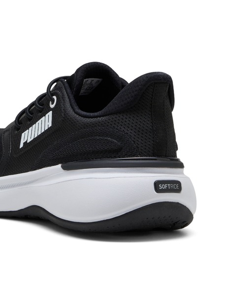 PUMA(プーマ)の「PUMA プーマ ユニセックス ソフトライド EXO シフト ランニングシューズ(スニーカー・メンズ・ホワイト×ブラック/ブラック×グレー/ブラック×ホワイト/ホワイト系その他・24.5cm/24.0cm/25.5cm/25.0cm/22.5cm/22.0cm/23.5cm/23.0cm/26.0cm/29.0cm/28.5cm/30.0cm/29.5cm/27.0cm/26.5cm/28.0cm/27.5cm)」の6枚目の写真