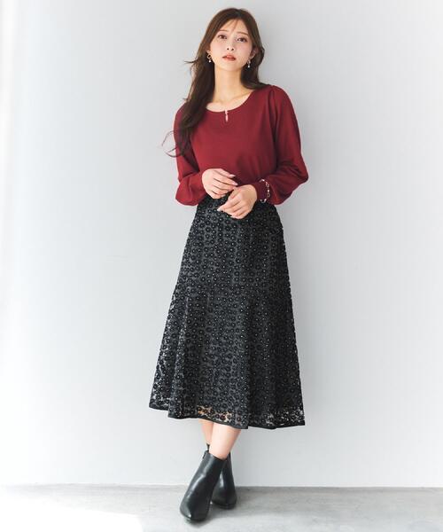 index（インデックス）の「小花刺繍チュールマーメイドスカート【洗濯機OK/抗ピル】（スカート・レディース・ナチュラル/ネイビー/ダークグレー・36/42/38/40）」の5枚目の写真