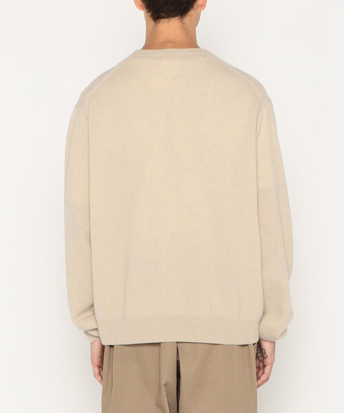 DANTON（ダントン）の「MEN'S LAMBSWOOL CREW NECK KNIT PULLOVER（ニット/セーター・メンズ・ブラック/グレイッシュベージュ/ブラウン系その他/オートミール/ダークグレー/レッド/パープル系その他/ライトグレー/ブルー系その他/ダークグリーン・40/42/44/38）」の16枚目の写真