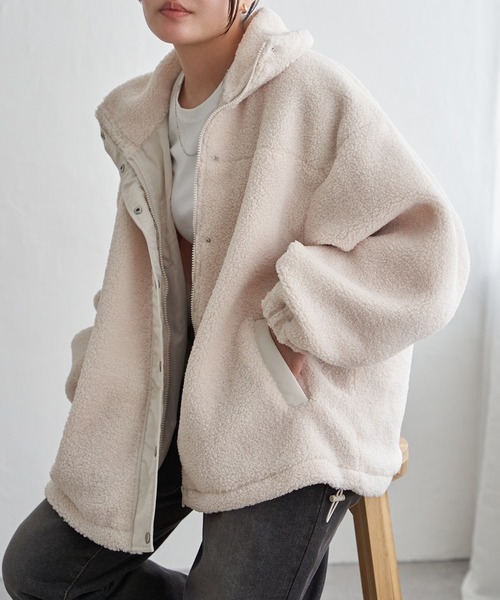 VENCEEXCHANGE（ヴァンスエクスチェンジ）の「ボアスタンドブルゾン（ブルゾン・レディース・ホワイト/ブラウン系/ブラック・FREE）」の4枚目の写真