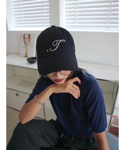 TRUNC（トランクエイティーエイト）の「T LOGO Cap（キャップ・レディース・ネイビー/ボルドー・FREE）」の5枚目の写真