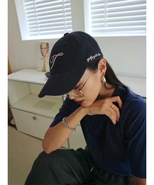 TRUNC（トランクエイティーエイト）の「T LOGO Cap（キャップ・レディース・ネイビー/ボルドー・FREE）」の10枚目の写真