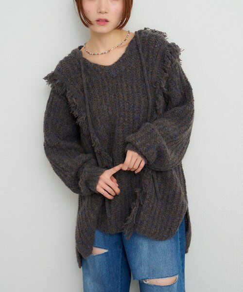 w closet（ダブルクローゼット）の「フード付フリンジMIXニット（ニット/セーター・レディース・アイボリー/チャコールグレー/ブルー/グリーン・FREE）」の3枚目の写真