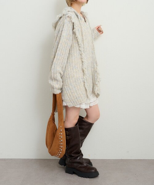 w closet（ダブルクローゼット）の「フード付フリンジMIXニット（ニット/セーター・レディース・アイボリー/チャコールグレー/ブルー/グリーン・FREE）」の13枚目の写真