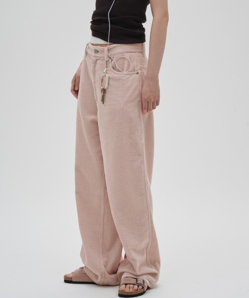 TODAYFUL（トゥデイフル）の「Chunky Corduroy Pants（その他パンツ・レディース・ベビーピンク/ブラック・36inch/38inch）」の15枚目の写真