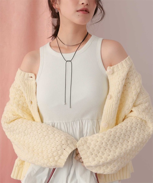 titivate(ティティベイト)の「カップ付きバルーンペプラムトップス(Tシャツ/カットソー・レディース・グレー/オフホワイト/ブラック/ネイビー・L/M/S)」の8枚目の写真