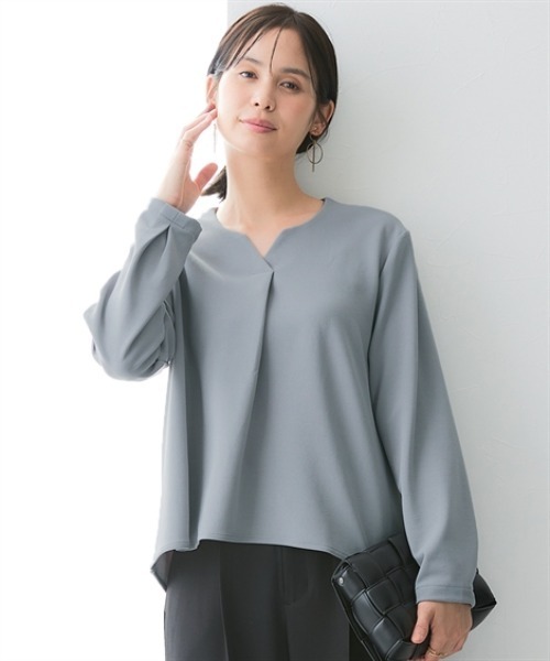 7days Life Styling(セブンデイズライフスタイリング)の「【UVカット】キーネックラウンドヘムプルオーバー ジャージーシリーズ(Tシャツ/カットソー・レディース・オフホワイト/グレー/ブラック・M/L/LL/3L)」の1枚目の写真