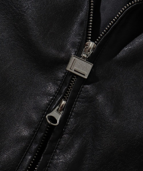 FUBU( フブ)の「【FUBU/フブ】 Faux Leather Studs Patch Jacket / フォウ レザー スタッズ パッチ ジャケット(スタジャン・メンズ・ブラック/ブラウン・M/L/XL)」の19枚目の写真