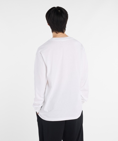 NEW BALANCE(ニューバランス)の「Athletics シグネチャーロングスリーブTシャツ(Tシャツ/カットソー・メンズ・ホワイト/ブラック・SMALL/MEDIUM/LARGE/X-LARGE/XX-LARGE)」の4枚目の写真