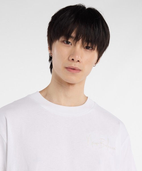 NEW BALANCE(ニューバランス)の「Athletics シグネチャーロングスリーブTシャツ(Tシャツ/カットソー・メンズ・ホワイト/ブラック・SMALL/MEDIUM/LARGE/X-LARGE/XX-LARGE)」の5枚目の写真