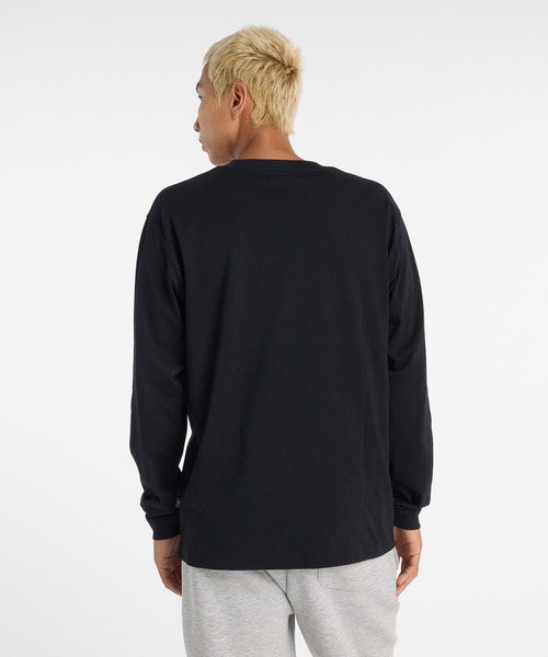 NEW BALANCE(ニューバランス)の「Athletics シグネチャーロングスリーブTシャツ(Tシャツ/カットソー・メンズ・ホワイト/ブラック・SMALL/MEDIUM/LARGE/X-LARGE/XX-LARGE)」の9枚目の写真