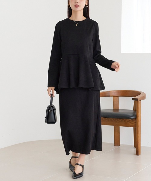 LAVEANGE(ラビアンジェ)の「起毛リブセットアップ(ワンピース・レディース・ブラック/グレー・4L/3L/LL/M)」の4枚目の写真