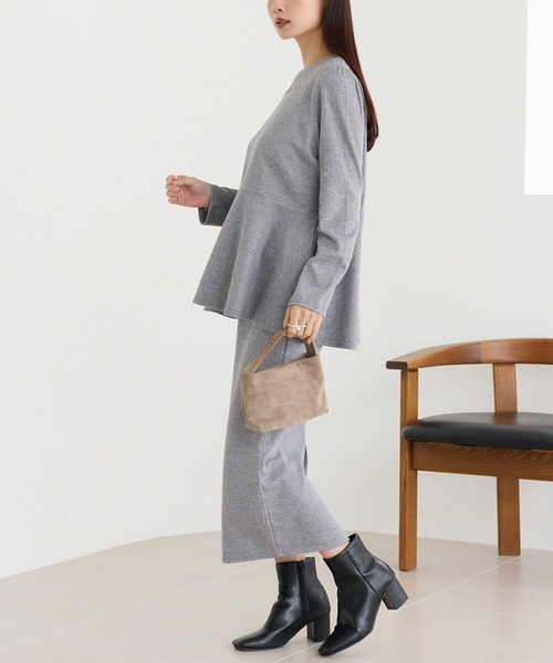 LAVEANGE(ラビアンジェ)の「起毛リブセットアップ(ワンピース・レディース・ブラック/グレー・4L/3L/LL/M)」の16枚目の写真