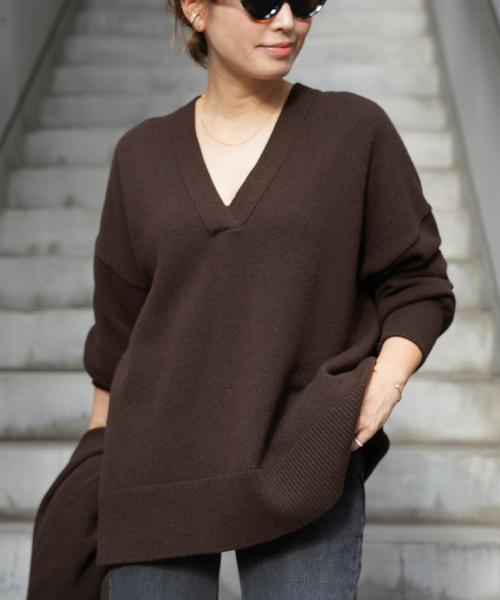 Deuxieme Classe（ドゥーズィエムクラス）の「*OLBIA Vネック プル