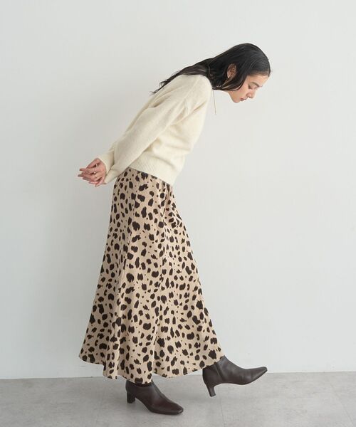 YECCA VECCA(イェッカヴェッカ)の「アニマル柄プリントマーメイドスカート(スカート・レディース・ベージュ/ブラウン・FREE)」の3枚目の写真