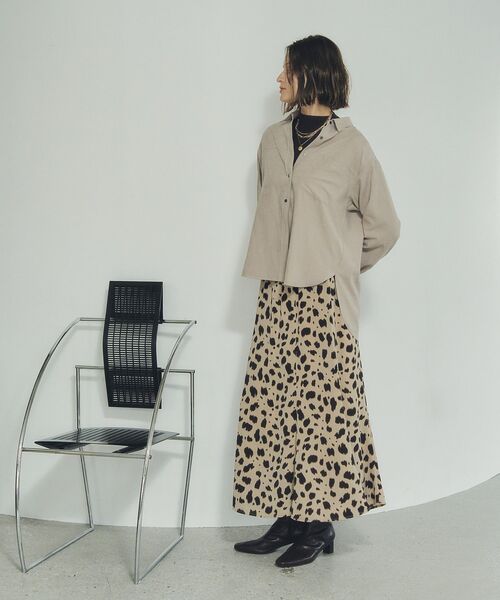 YECCA VECCA(イェッカヴェッカ)の「アニマル柄プリントマーメイドスカート(スカート・レディース・ベージュ/ブラウン・FREE)」の4枚目の写真