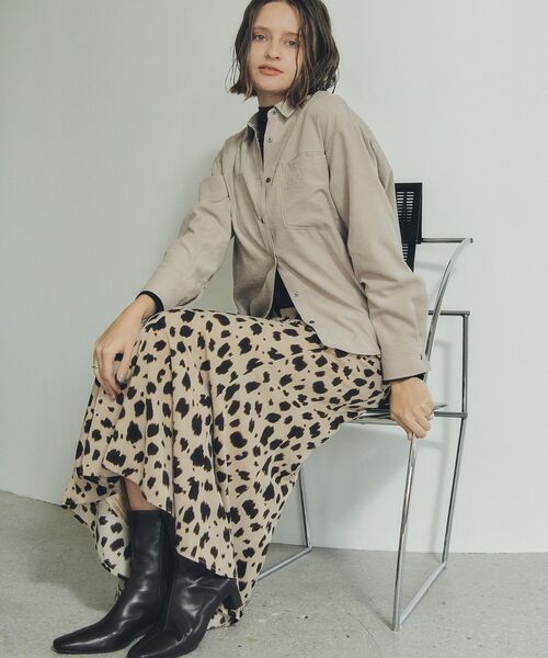 YECCA VECCA(イェッカヴェッカ)の「アニマル柄プリントマーメイドスカート(スカート・レディース・ベージュ/ブラウン・FREE)」の11枚目の写真