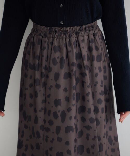 YECCA VECCA(イェッカヴェッカ)の「アニマル柄プリントマーメイドスカート(スカート・レディース・ベージュ/ブラウン・FREE)」の21枚目の写真