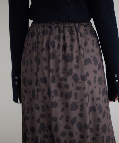 YECCA VECCA(イェッカヴェッカ)の「アニマル柄プリントマーメイドスカート(スカート・レディース・ベージュ/ブラウン・FREE)」の22枚目の写真