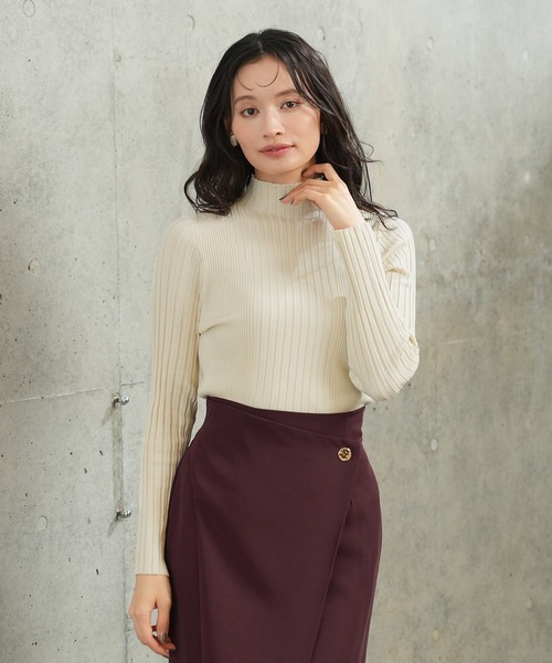 TRUDEA(トルディア)の「ランダムリブニット(ニット/セーター・レディース・ブラウン/ベージュ/ブラック/ワイン・MEDIUM/LARGE)」の3枚目の写真