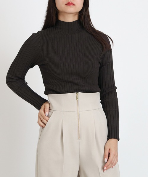 TRUDEA(トルディア)の「ランダムリブニット(ニット/セーター・レディース・ブラウン/ベージュ/ブラック/ワイン・MEDIUM/LARGE)」の2枚目の写真