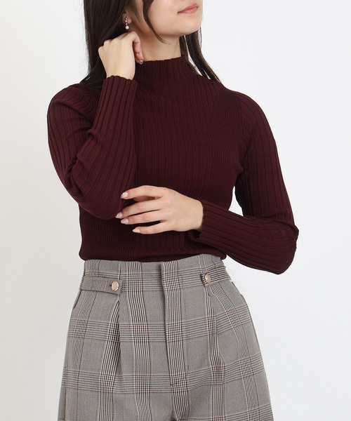 TRUDEA(トルディア)の「ランダムリブニット(ニット/セーター・レディース・ブラウン/ベージュ/ブラック/ワイン・MEDIUM/LARGE)」の4枚目の写真