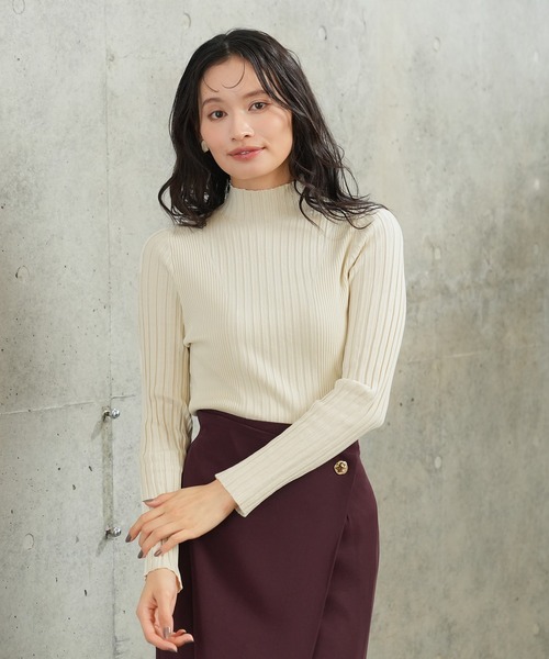 TRUDEA(トルディア)の「ランダムリブニット(ニット/セーター・レディース・ブラウン/ベージュ/ブラック/ワイン・MEDIUM/LARGE)」の9枚目の写真