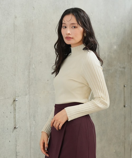 TRUDEA(トルディア)の「ランダムリブニット(ニット/セーター・レディース・ブラウン/ベージュ/ブラック/ワイン・MEDIUM/LARGE)」の11枚目の写真