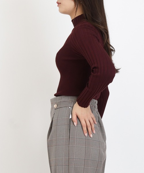 TRUDEA(トルディア)の「ランダムリブニット(ニット/セーター・レディース・ブラウン/ベージュ/ブラック/ワイン・MEDIUM/LARGE)」の14枚目の写真