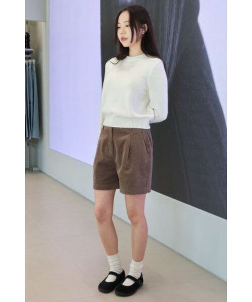 MUSINSA STANDARD WOMAN（ムシンサスタンダードウーマン）の「ウィメンズ ワン タック ワイド コーデュロイ ショーツ [カーキブラウン]（その他パンツ・レディース・その他・30/24/25/26/27/28/29）」の20枚目の写真