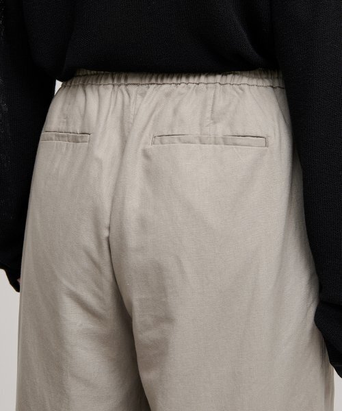 MUSINSA STANDARD WOMAN（ムシンサスタンダードウーマン）の「ウィメンズコットンリネンワイドバンディングパンツ[ベージュ]（その他パンツ・レディース・その他・30/24/26/28）」の5枚目の写真