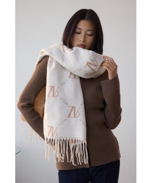 AZUL by moussy(アズールバイマウジー)の「AZモノグラム柄ストール(ストール/ショール・レディース・アイボリー/ブラック・FREE)」の3枚目の写真