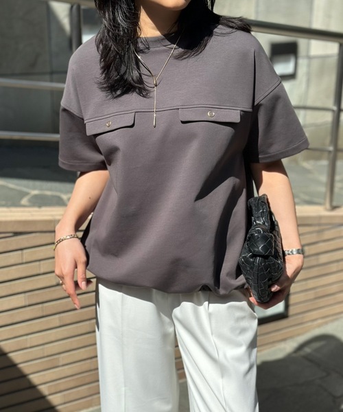 Emma Taylor(エマテイラー)の「ライトダンボールフラップドロストヘムプルオーバー(Tシャツ/カットソー・レディース・チャコールグレー/ホワイト/ブラック・FREE)」の16枚目の写真