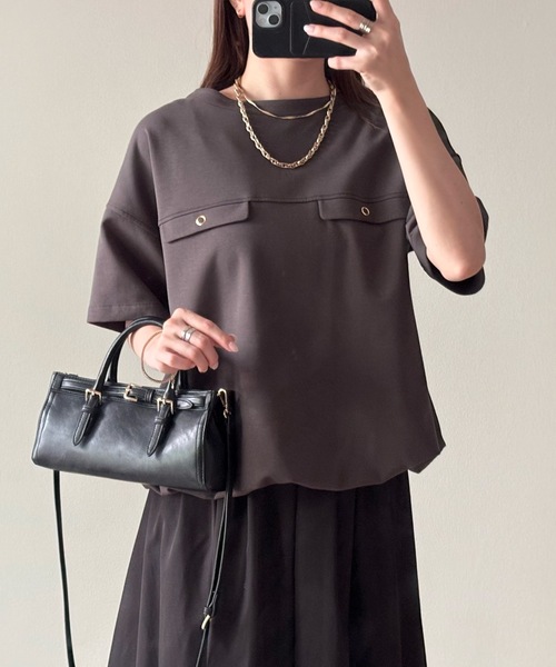Emma Taylor(エマテイラー)の「ライトダンボールフラップドロストヘムプルオーバー(Tシャツ/カットソー・レディース・チャコールグレー/ホワイト/ブラック・FREE)」の22枚目の写真