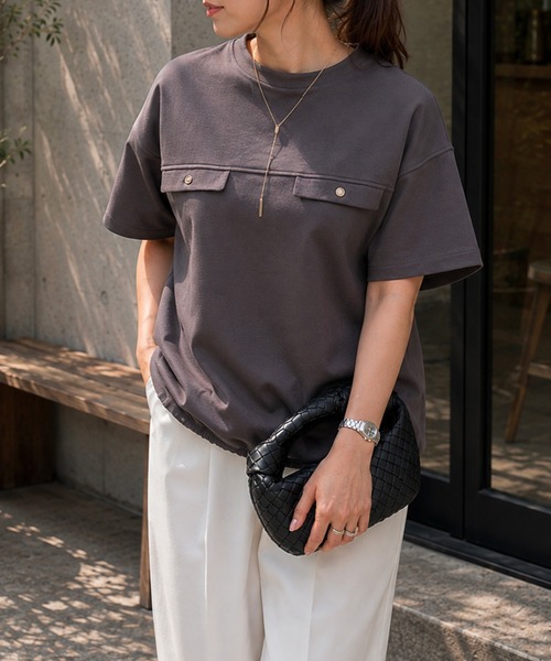 Emma Taylor(エマテイラー)の「ライトダンボールフラップドロストヘムプルオーバー(Tシャツ/カットソー・レディース・チャコールグレー/ホワイト/ブラック・FREE)」の21枚目の写真